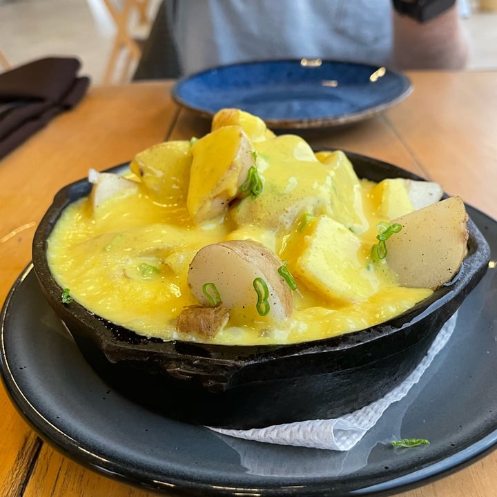 photo of Vegan Inc. Puerto Vallarta Papas Raclette shared by @eatyourgreens on  14 Jul 2022 - review