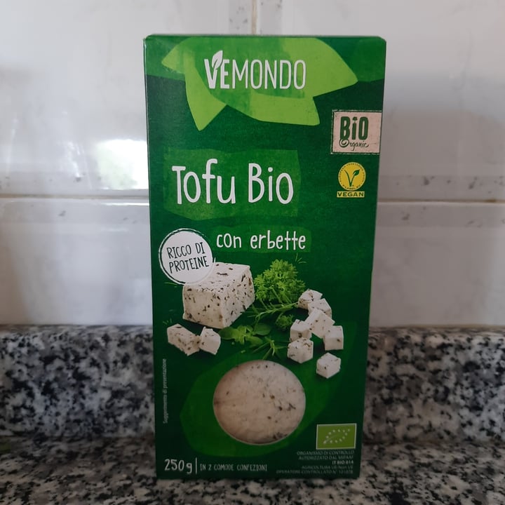 photo of Vemondo  Tofu con Erbette shared by @cestpomme on  05 Nov 2022 - review