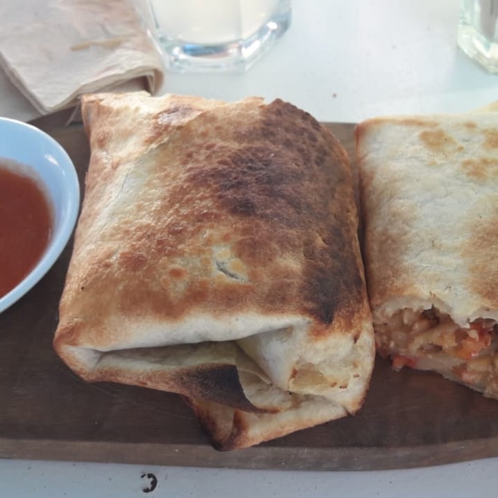 review photo of PURA restaurante & almacén Burrito De Vegetales shared by @luchiesti96 on 30 Dec 2021 - review