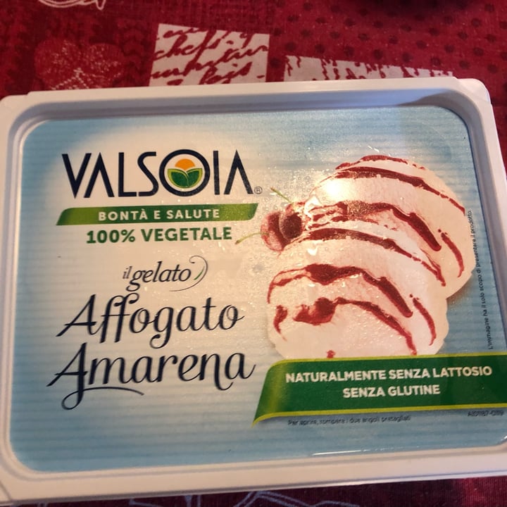 photo of Valsoia Il gelato Affogato Amarena shared by @irenecarrubbavegchef on  06 Jul 2022 - review