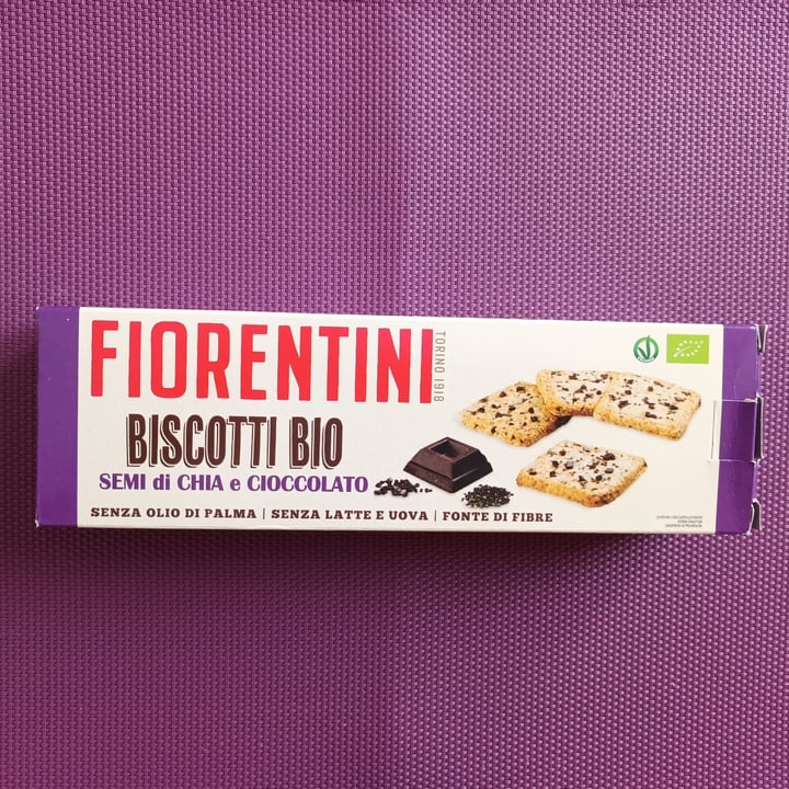 photo of Fiorentini Biscotti bio semi Di chia e cioccolato shared by @-vi- on  27 May 2022 - review