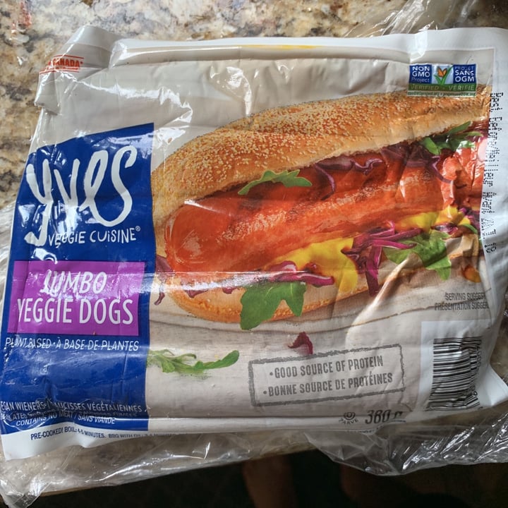 photo of Yves Veggie Cuisine Jumbo Veggie Dogs shared by @troyangavery1995 on  26 Jun 2021 - review