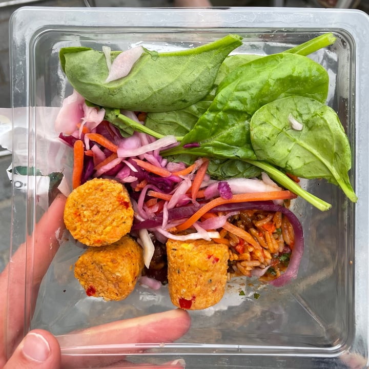 photo of Tesco Plant Chef Mexican Inspired Falafel & Rice Salad shared by @appleappleamanda on  28 Jun 2021 - review