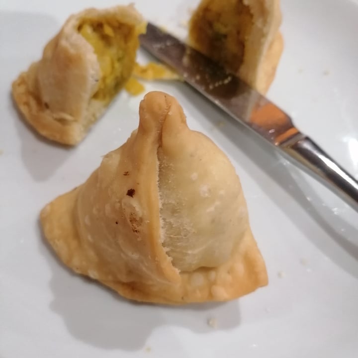 photo of Mughal Sesto Calende Samosa shared by @athena111 on  29 Sep 2022 - review
