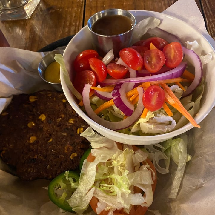 photo of The Pour House Restaurant Dead Head Burger shared by @bekster63 on  15 Jul 2022 - review