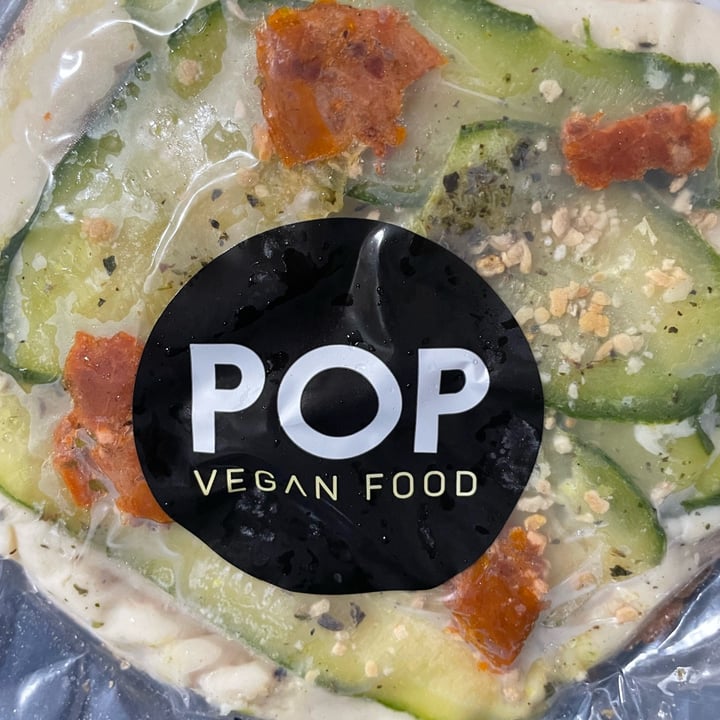 review photo of Pop vegan food pizza de tomate seco e abobrinha shared by @claudiamoraes on 20 Jul 2022 - review