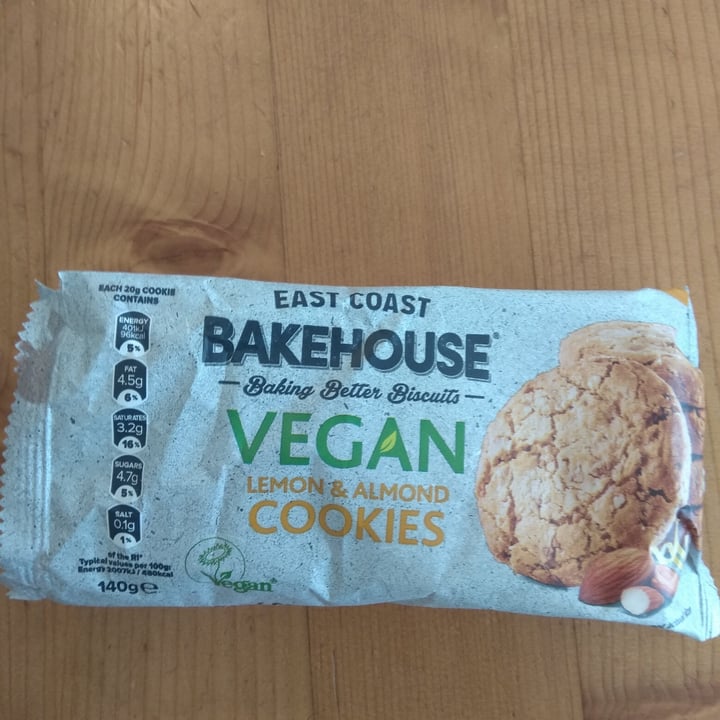 photo of East Coast Bakehouse Lemon & Almond Cookies shared by @davidganja on  20 Apr 2022 - review