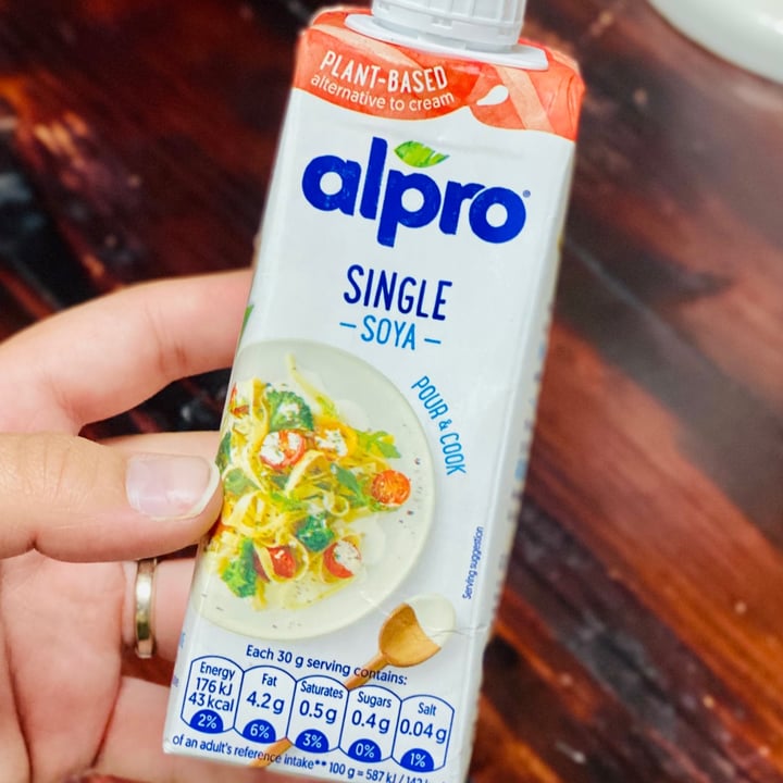 photo of Alpro Alpro crema de soja shared by @garinalex on  12 Sep 2021 - review