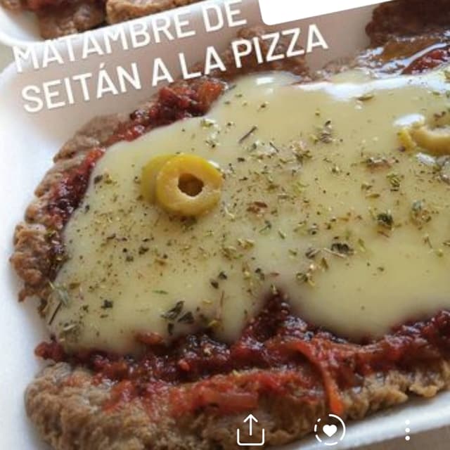 「Matambre a la pizza de seitan」の料理の写真