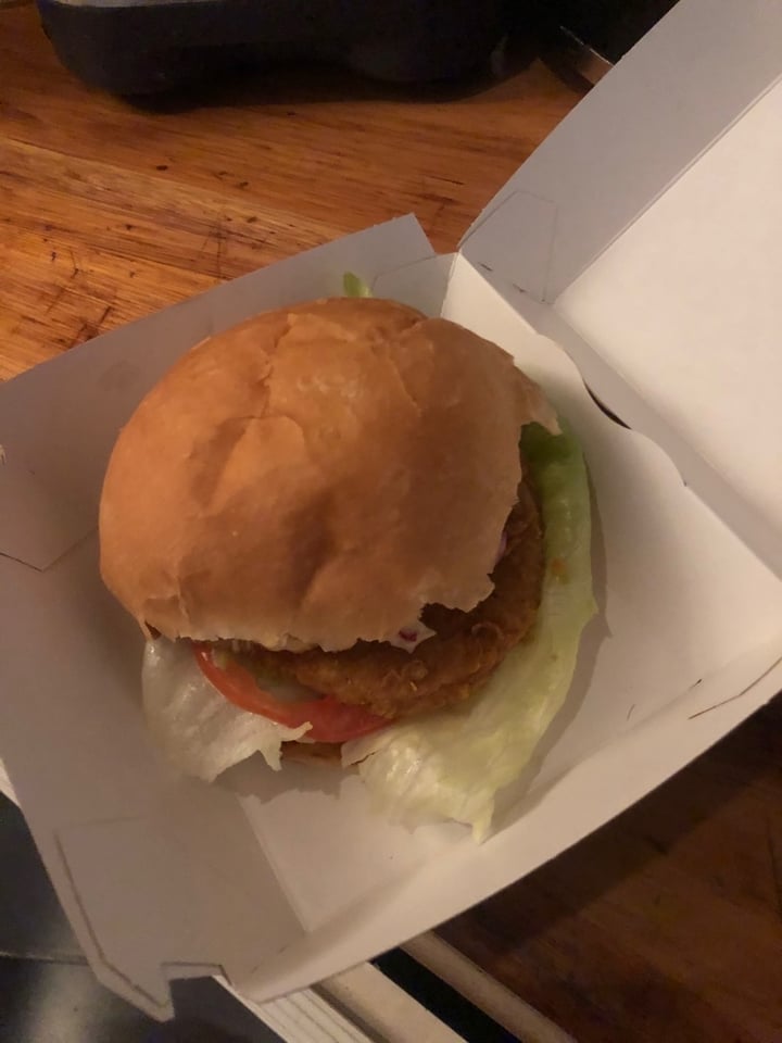 photo of The Vegan Chef, Craighall Crispy Chickn Burger shared by @tsbarker on  20 May 2020 - review