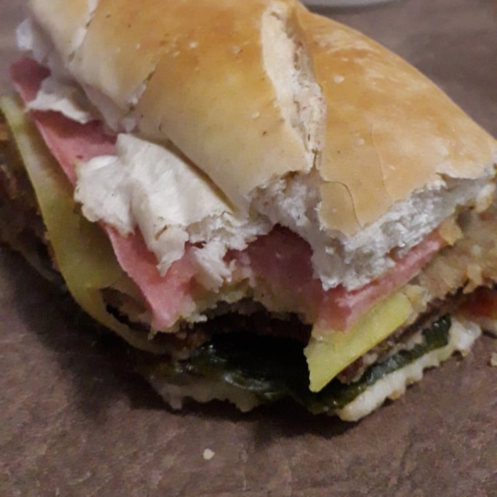 photo of Veganesh Sandwich Completo Milanesa De Seitán shared by @pachidiri on  11 Oct 2020 - review