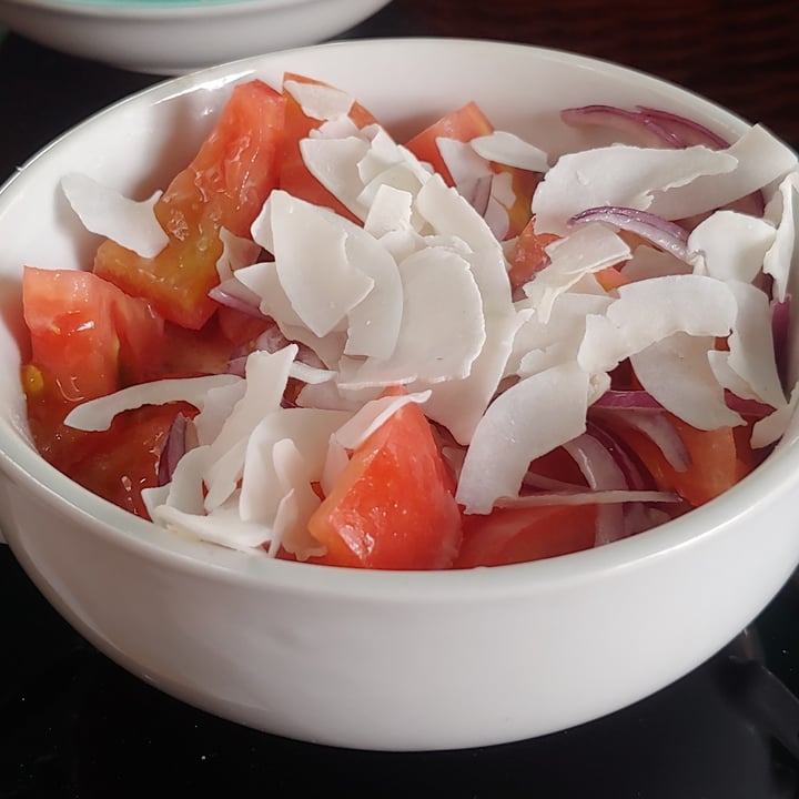 photo of Tienda Sana La Huerta de May Restaurante Tomates aliñados shared by @albavegan on  10 Nov 2021 - review