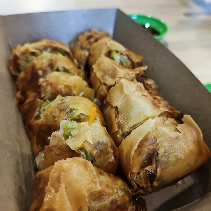 photo of dayday Kitchen veg spring roll shared by @jetsonhoo on  19 Nov 2022 - review