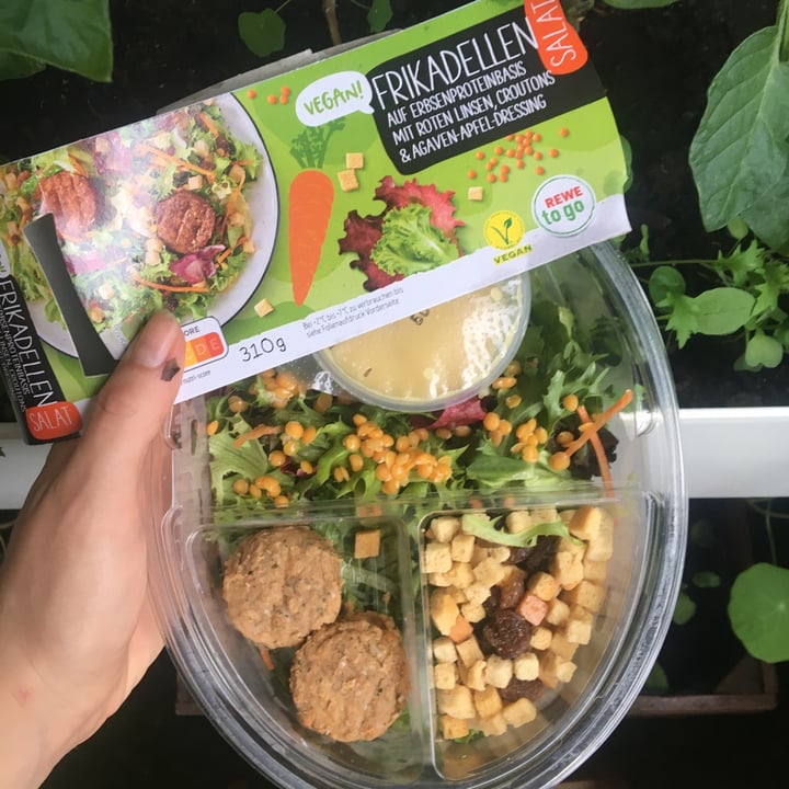 review photo of Rewe To Go Frikadellen Salat shared by @nicolex on 29 Jun 2021 - review