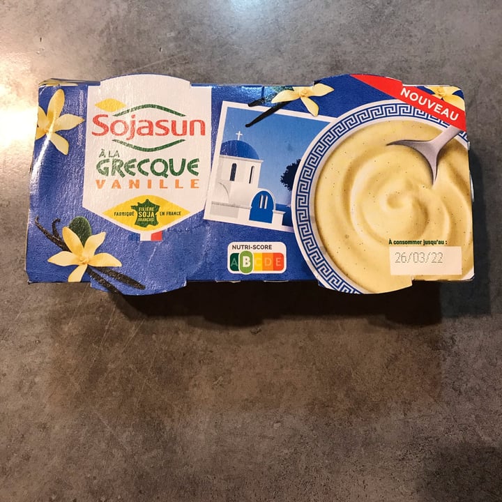 review photo of Sojasun Yaourt à la greque vanille shared by @traceyinfr on 15 Mar 2022 - review