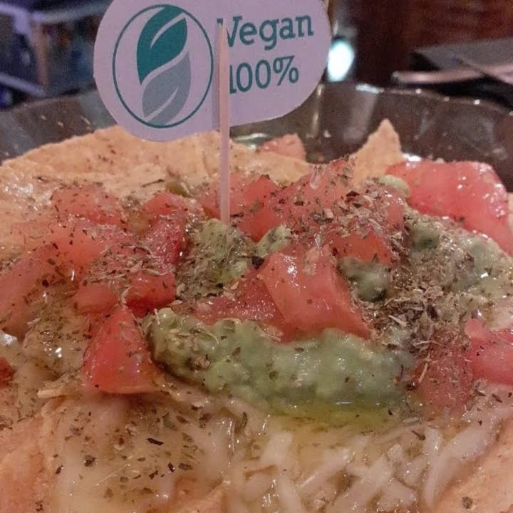 photo of Voodoo Nachos con queso vegano shared by @pedroparedes on  29 Mar 2022 - review