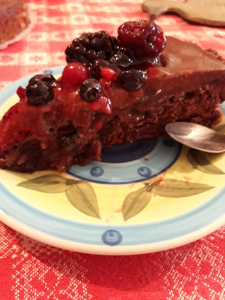 photo of Sablêe Vegana Torta Mousse de Chocolate con Frutos Rojos shared by @roberudi on  06 Aug 2019 - review