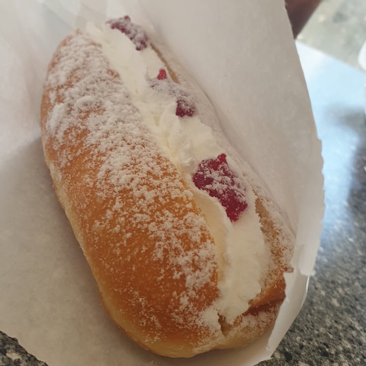 photo of La Panella Bakery custard donut shared by @notjannie on  25 Sep 2022 - review