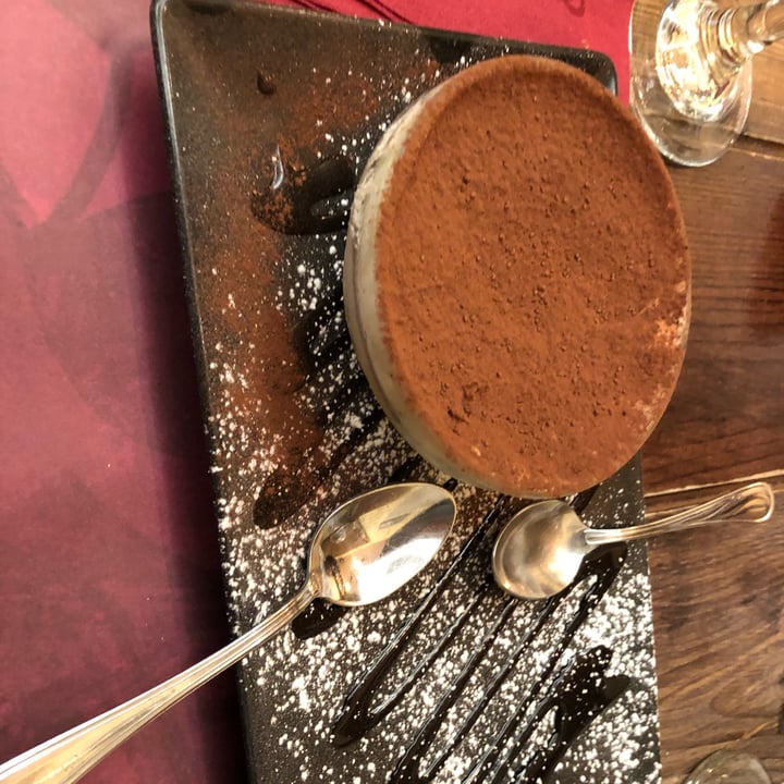 photo of Rifugio Romano Tiramisù Vegan shared by @vegbyme on  16 Dec 2021 - review