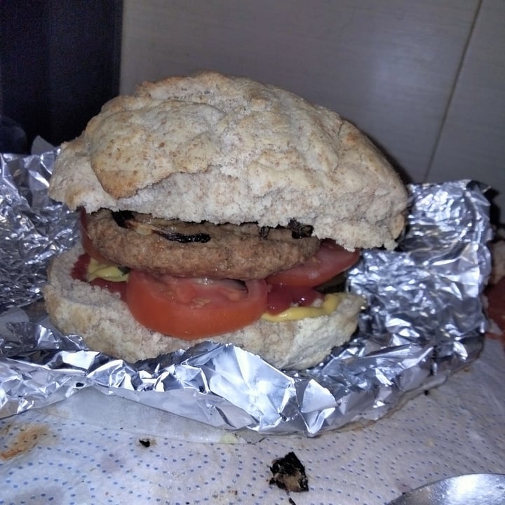photo of Carrefour Hamburguesa Vegetal Chicken Style  shared by @windmaker on  10 May 2022 - review
