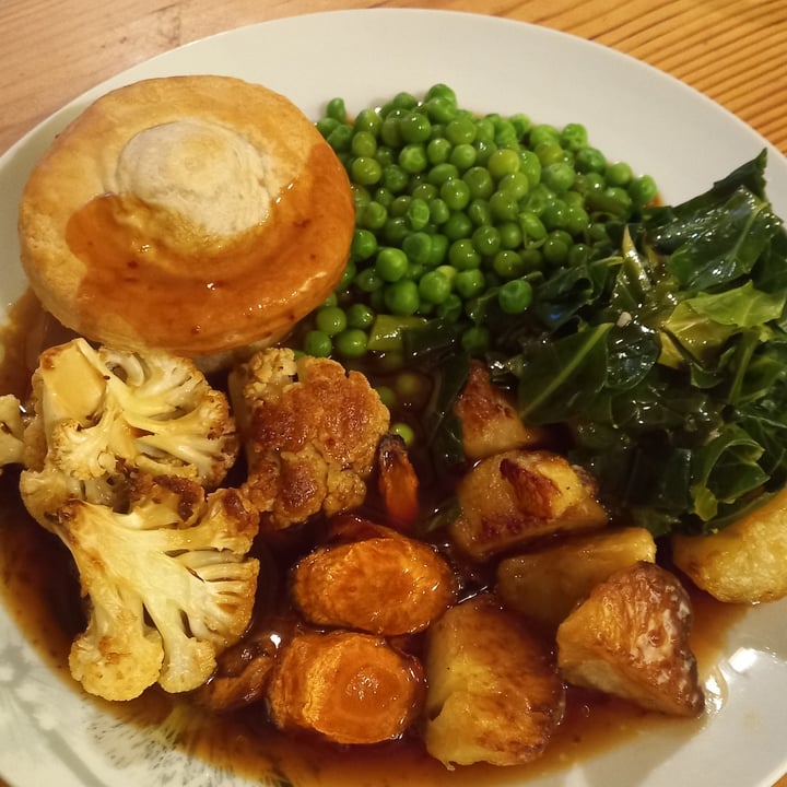 review photo of Tesco Plant Chef 4 No Meat pies shared by @janxr on 12 Jun 2022 - review