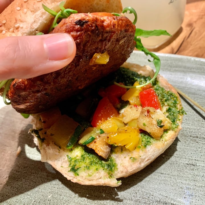 review photo of Le Burger Plus City Burger Vegana shared by @lenmarlene on 16 Sep 2020 - review