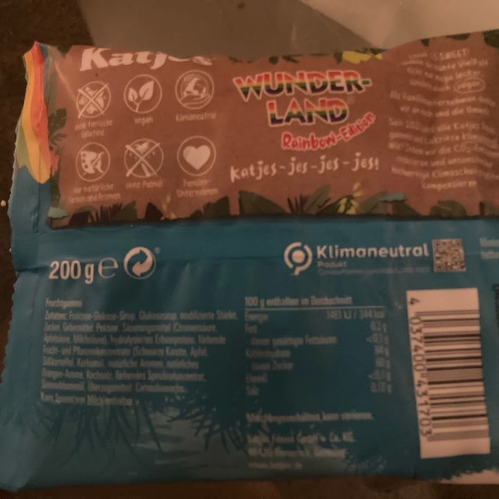 review photo of Katjes Wunderland Rainbow Edition shared by @tinepepino on 28 Mar 2022 - review