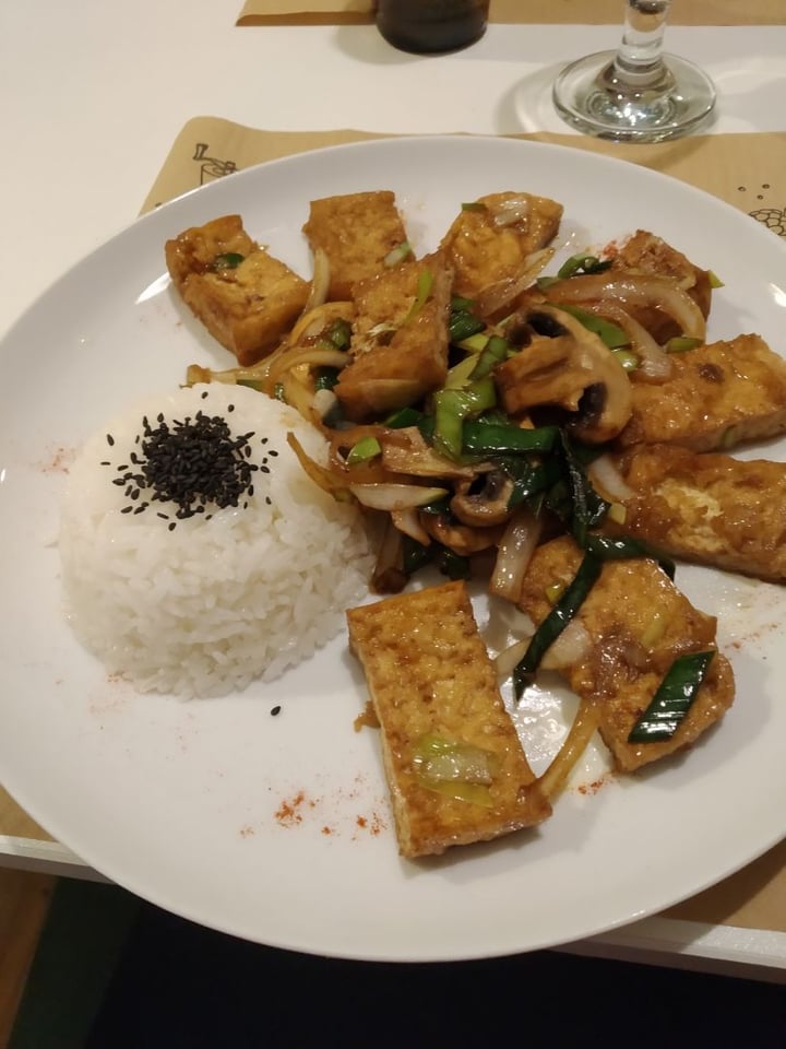 review photo of Loving Hut Tofu Feliz shared by @lacasitadelluvia on 08 Feb 2020 - review
