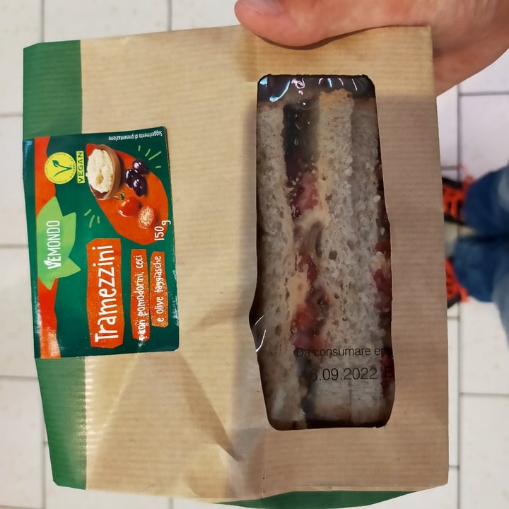 review photo of Vemondo Tramezzini con pomodorini ceci e olive shared by @sabrinatr on 04 Sep 2022 - review