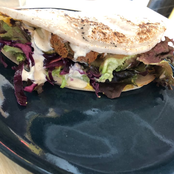 photo of Lexi's Healthy Eatery Shawarma-Style Falafel Wrap shared by @nikivisser on  13 Sep 2021 - review