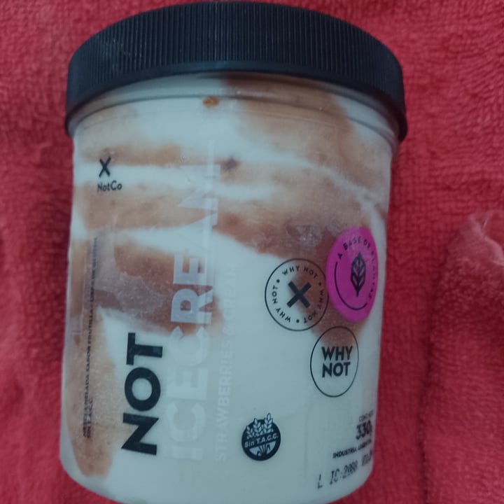 photo of NotCo Not Ice Cream Strawberry Cream shared by @vicalvarezzz on  13 Nov 2022 - review