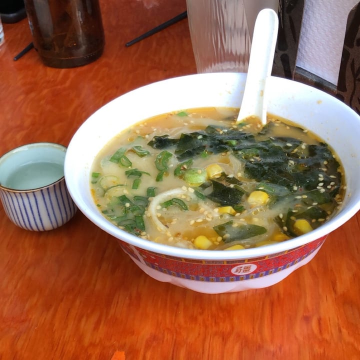 photo of V Ramen Caldo Miso Ramen shared by @lalonsopert on  22 Nov 2021 - review