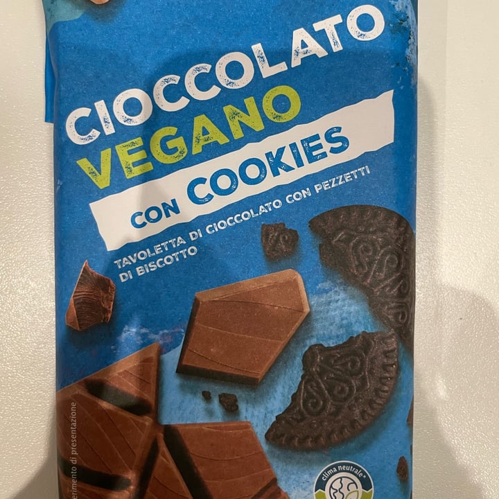 review photo of Vemondo Cioccolato vegano con cookies shared by @agln on 14 Jan 2023 - review