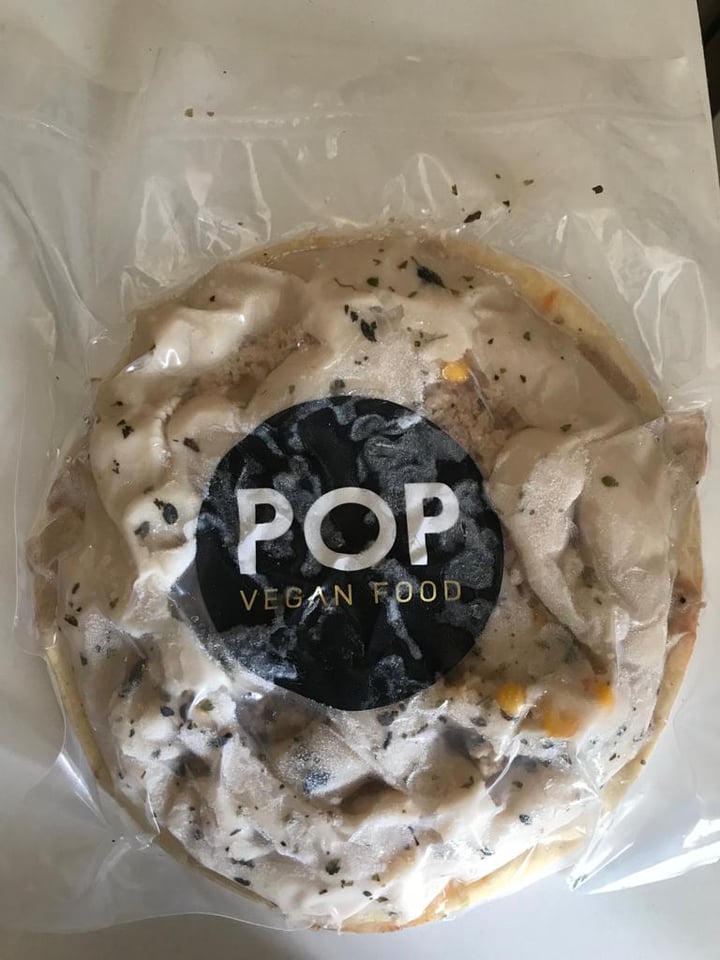 photo of Pop vegan food pizza congelada frango catupiry shared by @andreamoraes on  11 Sep 2022 - review
