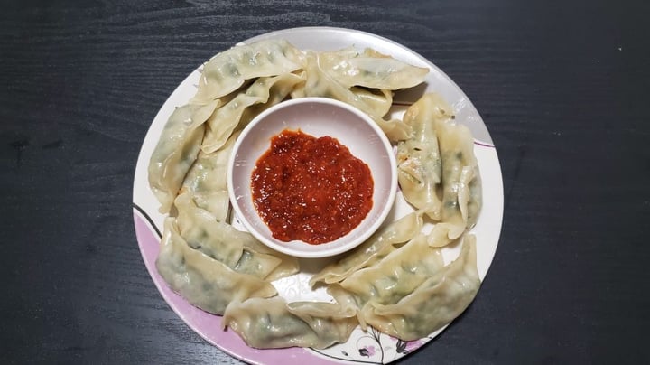 review photo of Trader Joe's Thai Vegetable Gyoza shared by @veganprani on 13 Nov 2019 - review