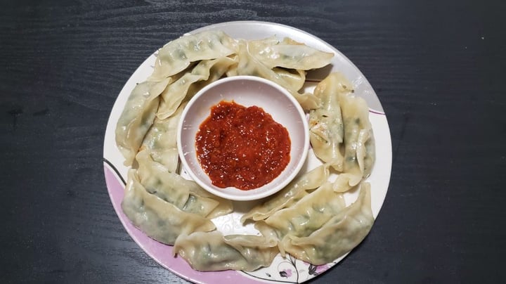 photo of Trader Joe's Thai Vegetable Gyoza shared by @veganprani on  13 Nov 2019 - review