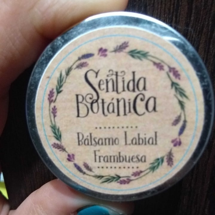 photo of Sentida Botánica Bálsamo Labial Frambuesa shared by @lucseff on  16 Sep 2020 - review