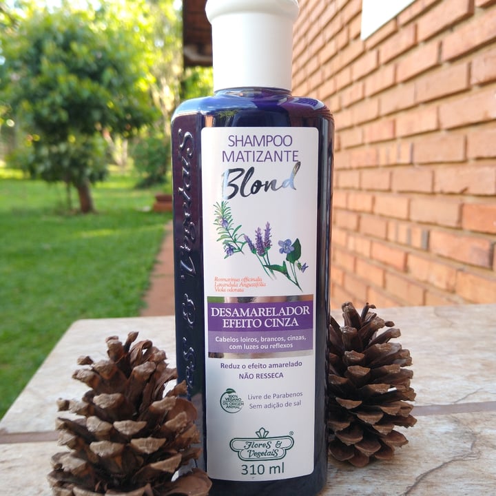 review photo of Flores & Vegetais shampoo desamarelador shared by @arleteata on 04 Nov 2022 - review