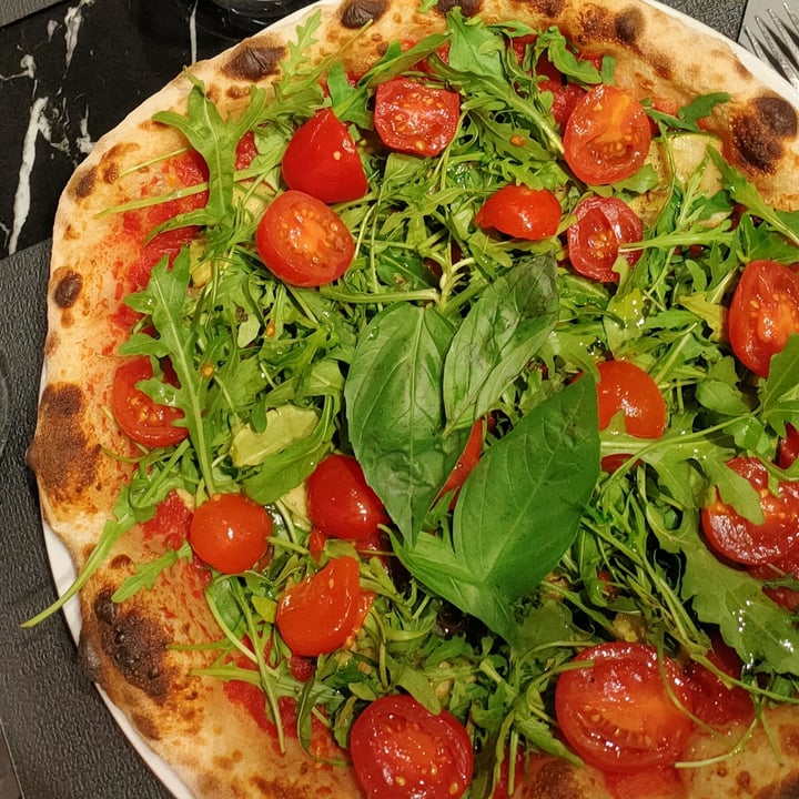 photo of Come à La Maison - Italian beautyFood Pizza with tomato sauce and veggies shared by @veryvegaia on  07 Jan 2022 - review
