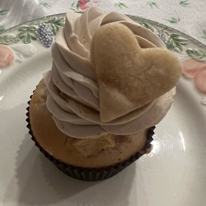photo of Tauer Bakery Cupcake Apple Chai Latte shared by @millula on  15 Oct 2022 - review