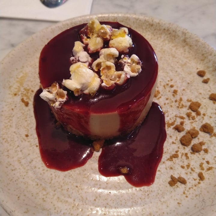 photo of Mildreds Covent Garden Caramel Cheesecake with Berry Coulis and Caramel Popcorn shared by @gaia-andhercats on  17 Apr 2022 - review