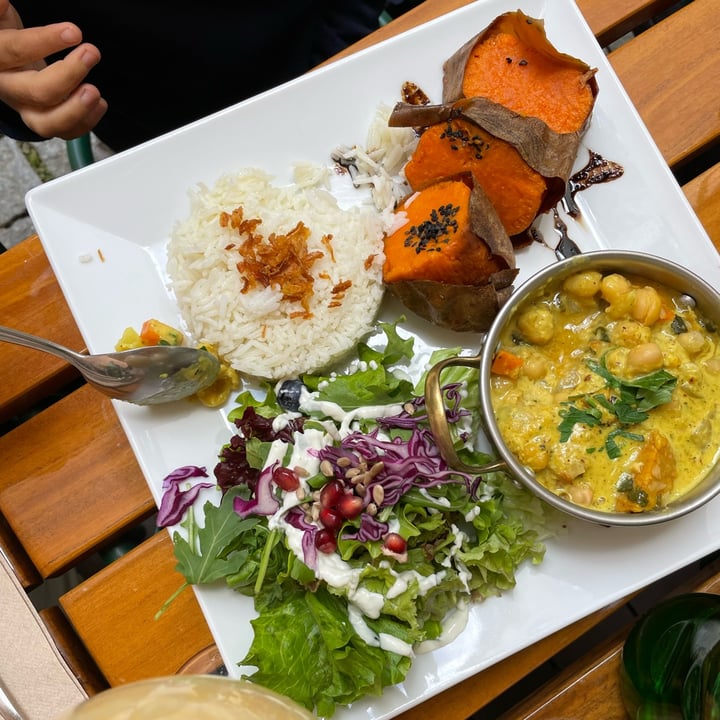 photo of Organi Chiado chickpeas curry shared by @manumad on  26 Jun 2022 - review