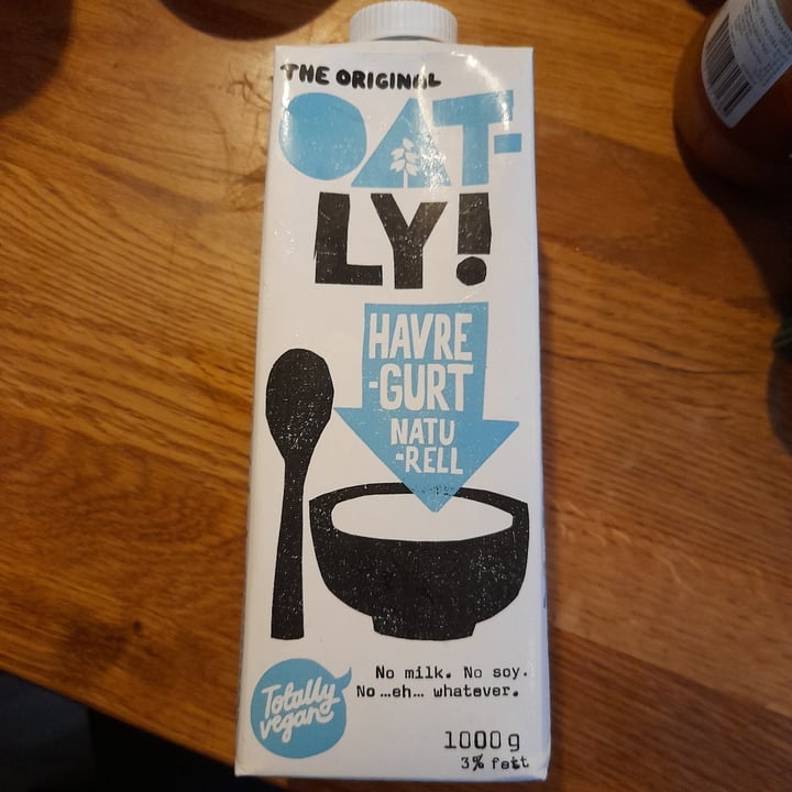 photo of Oatly Original Yogurt Plain shared by @verocachia on  02 Sep 2021 - review