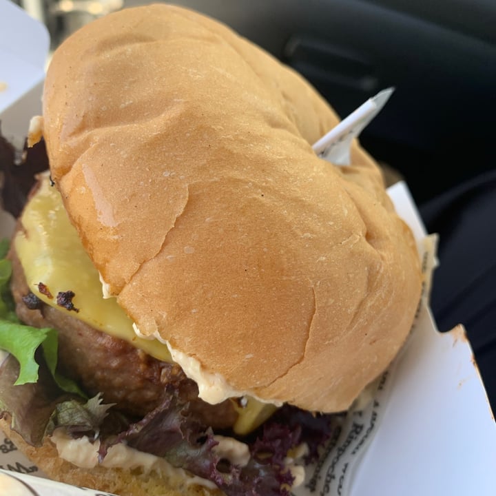 photo of Vegan Street Food ZA Beyond Burger shared by @peppadew on  20 Dec 2020 - review