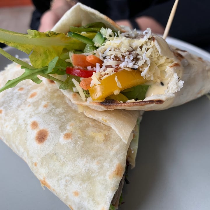 photo of Earth Deli Wrap shared by @ripple on  05 Sep 2020 - review