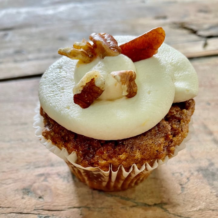 photo of Jays Java & Juice Carrot Cake Muffin shared by @mayavegan on  27 Mar 2021 - review