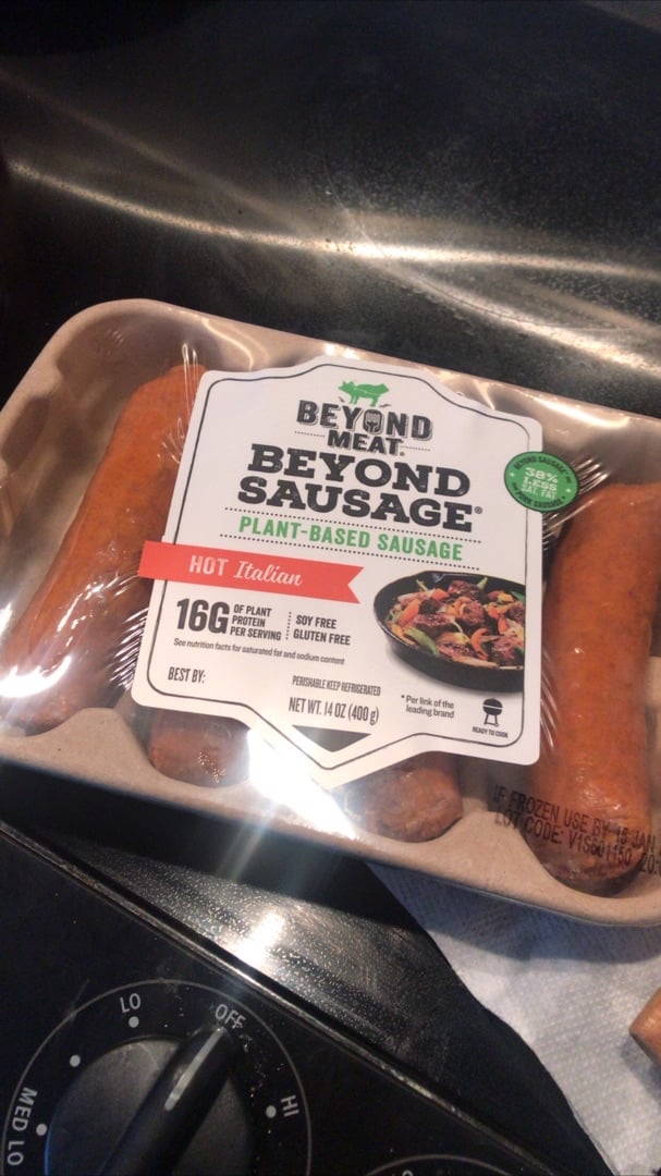 photo of Beyond Meat Beyond Sausage Hot Italian shared by @madis15 on  31 Mar 2020 - review