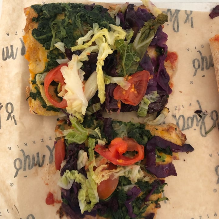 photo of 'O Fiore Mio Pizze di Strada Pizza vegetariana shared by @luciapi on  09 Apr 2022 - review