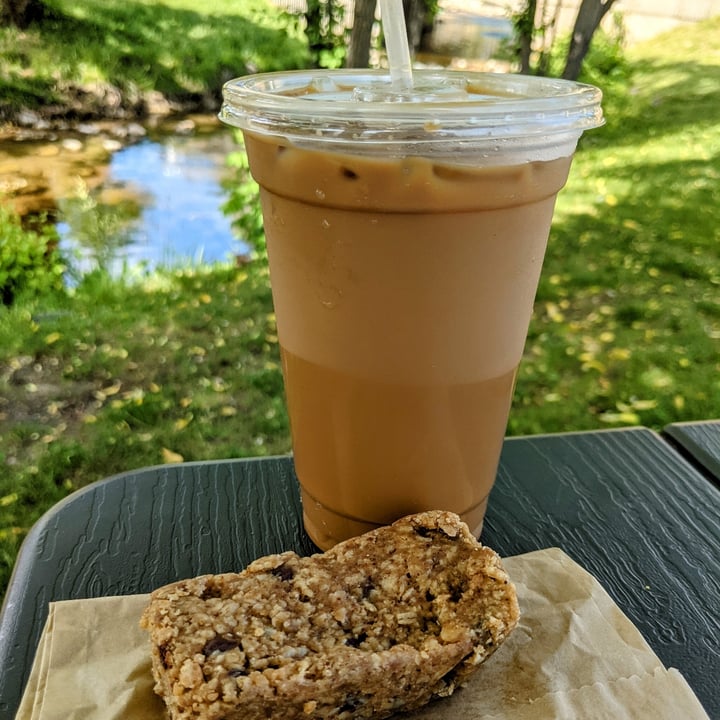 photo of ABeanToGo Lake Orion Dairy-Free Trek Bar shared by @mikewestcott on  05 Jun 2021 - review