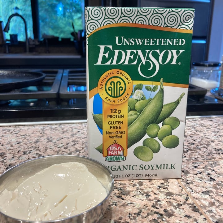 review photo of Eden vegan food Edensoy unsweetened organic soymilk shared by @veena20 on 12 May 2022 - review